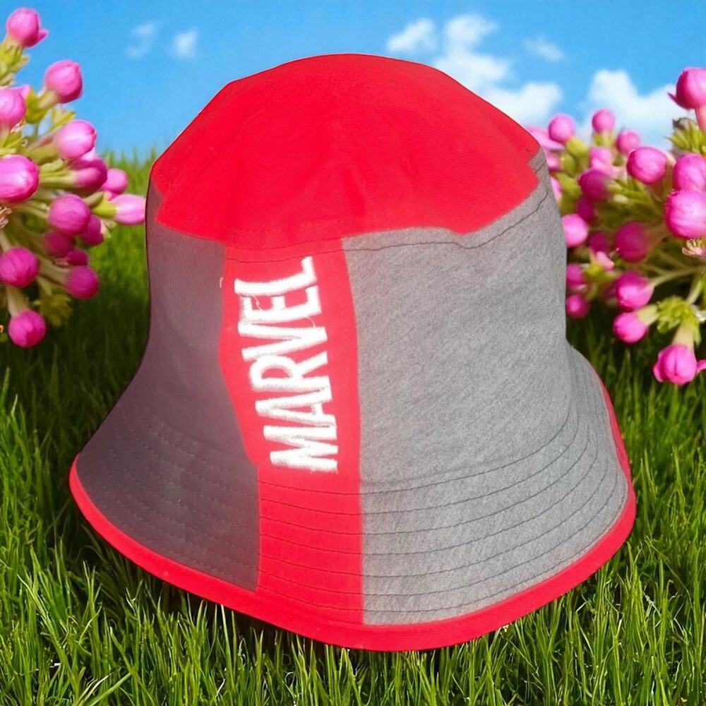 Marvel Disney Parks Bucket Hat Logo Color Block Red Black Sun Cap OS Souvenir